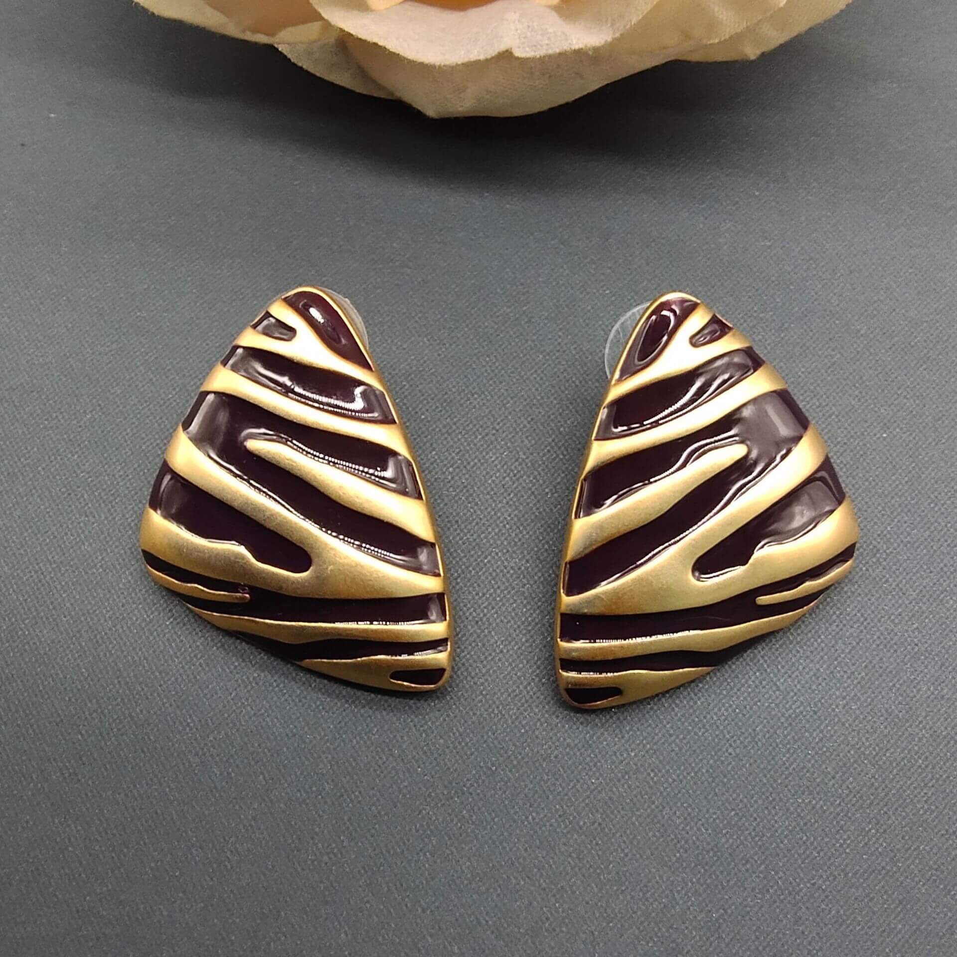 Minimalist Fashion Vintage Zebra Print Geometric Shape Earrings  UponBasics Coffee  