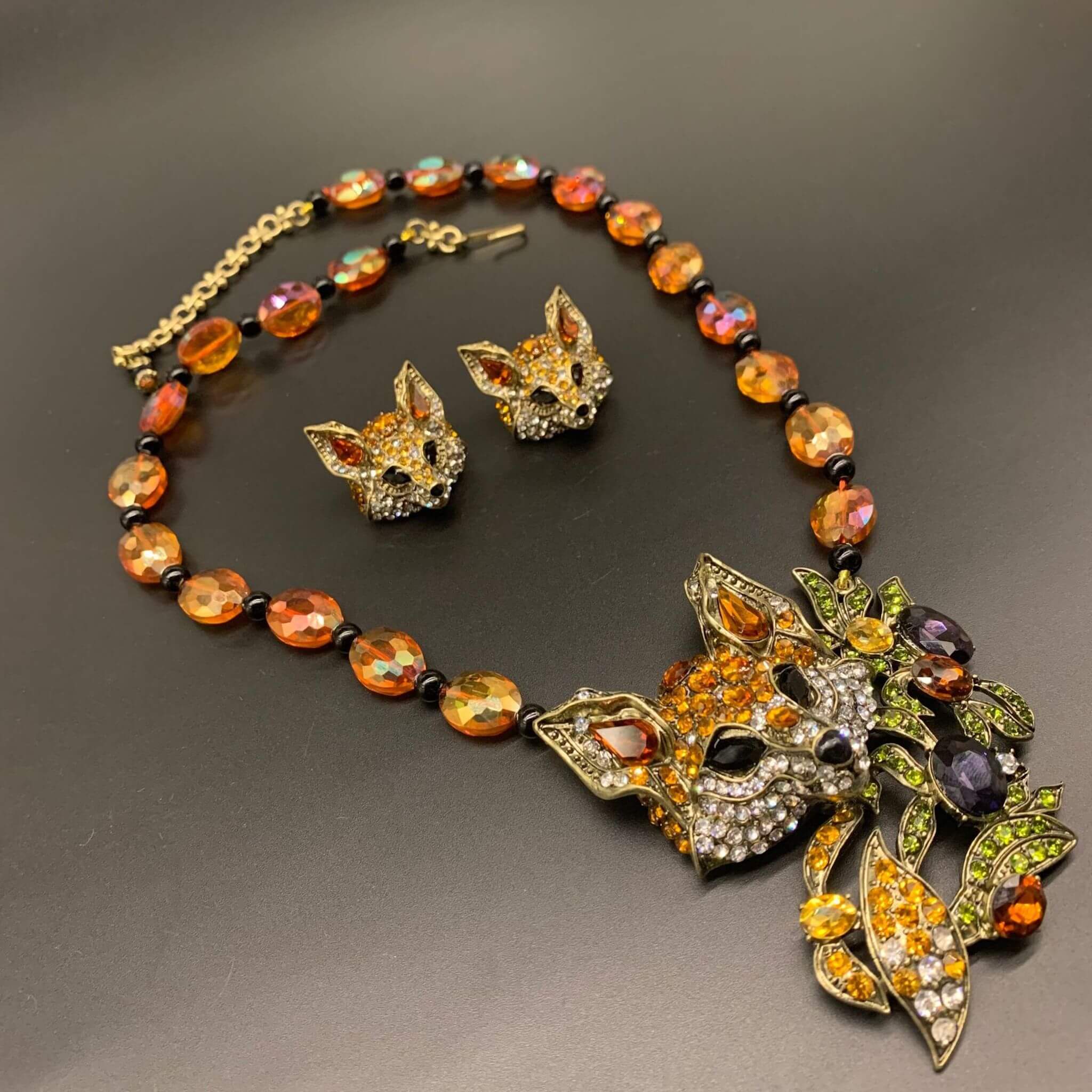 Vintage Glass Fox Pendant Necklace - Artistic Retro Charm  UponBasics   