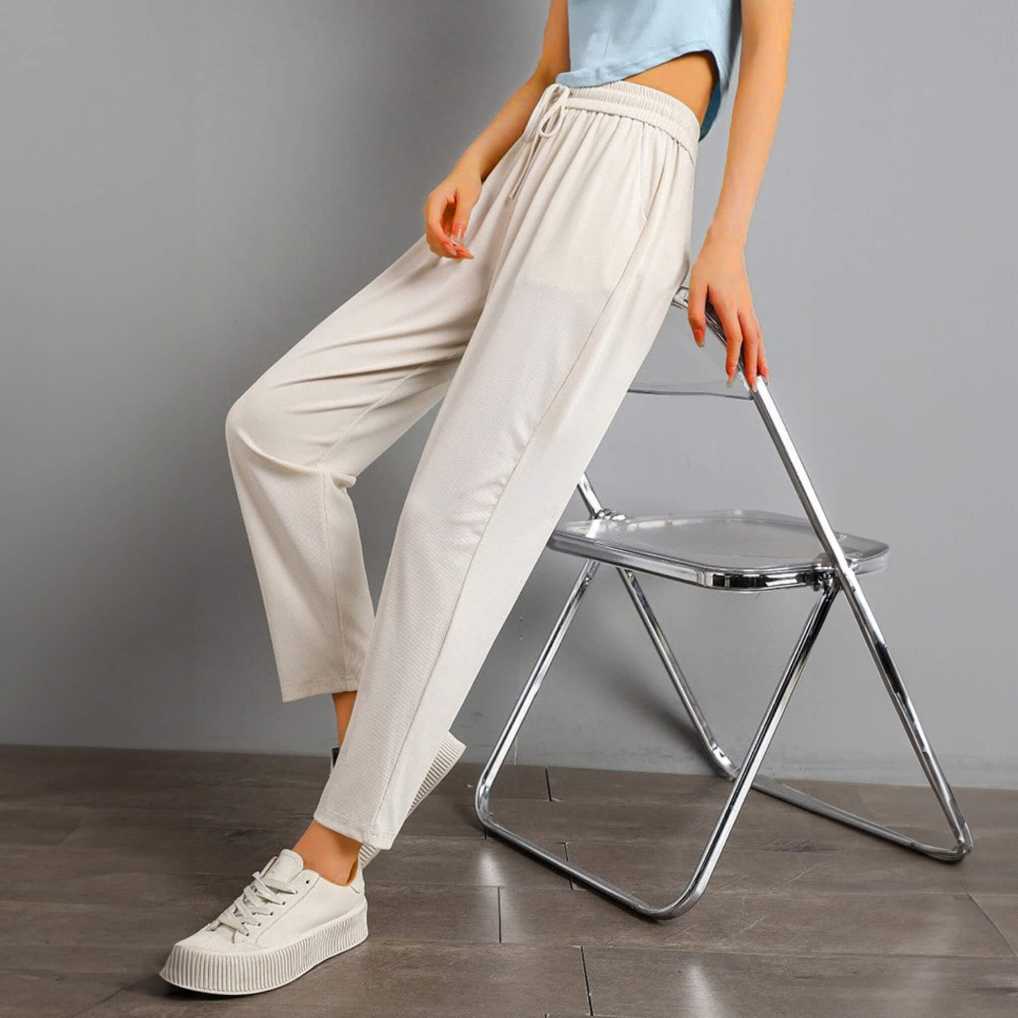 Women's High-waisted Relaxed fit Trousers  UponBasics   