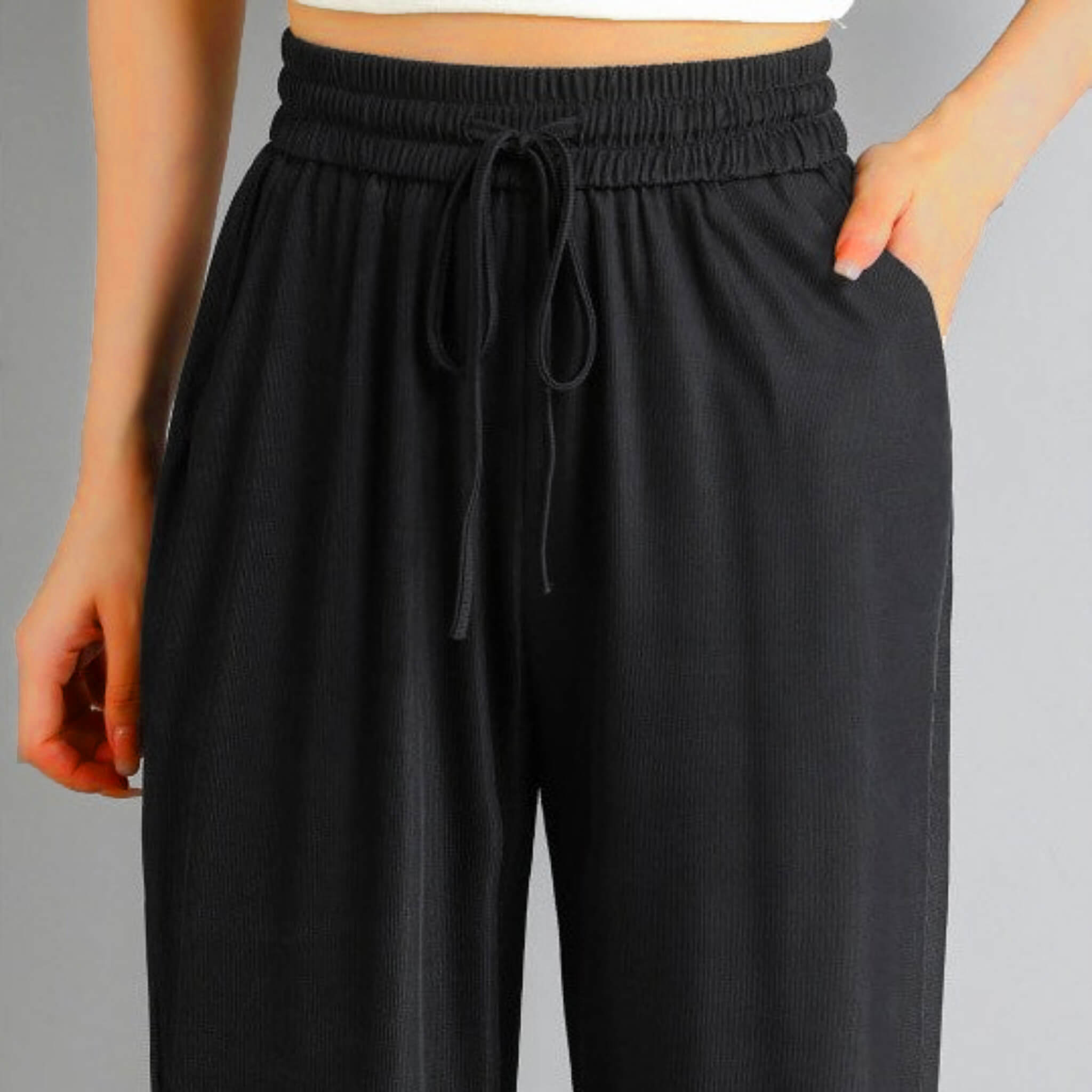 Women's High-waisted Relaxed fit Trousers  UponBasics   