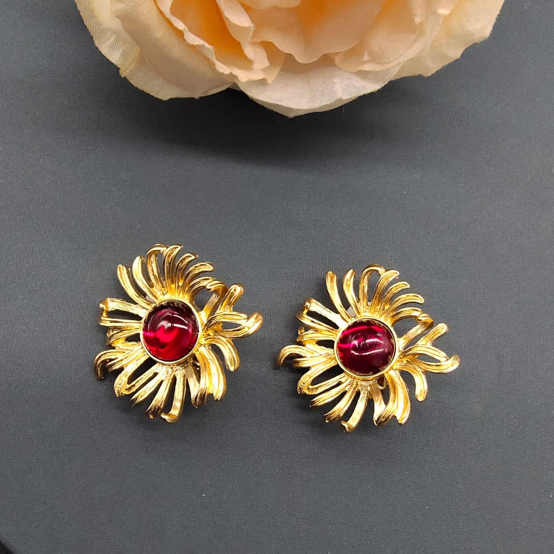 French Luxe Floral Sunflower Glass Pearl Ear Clip  UponBasics Red Ear Clip 